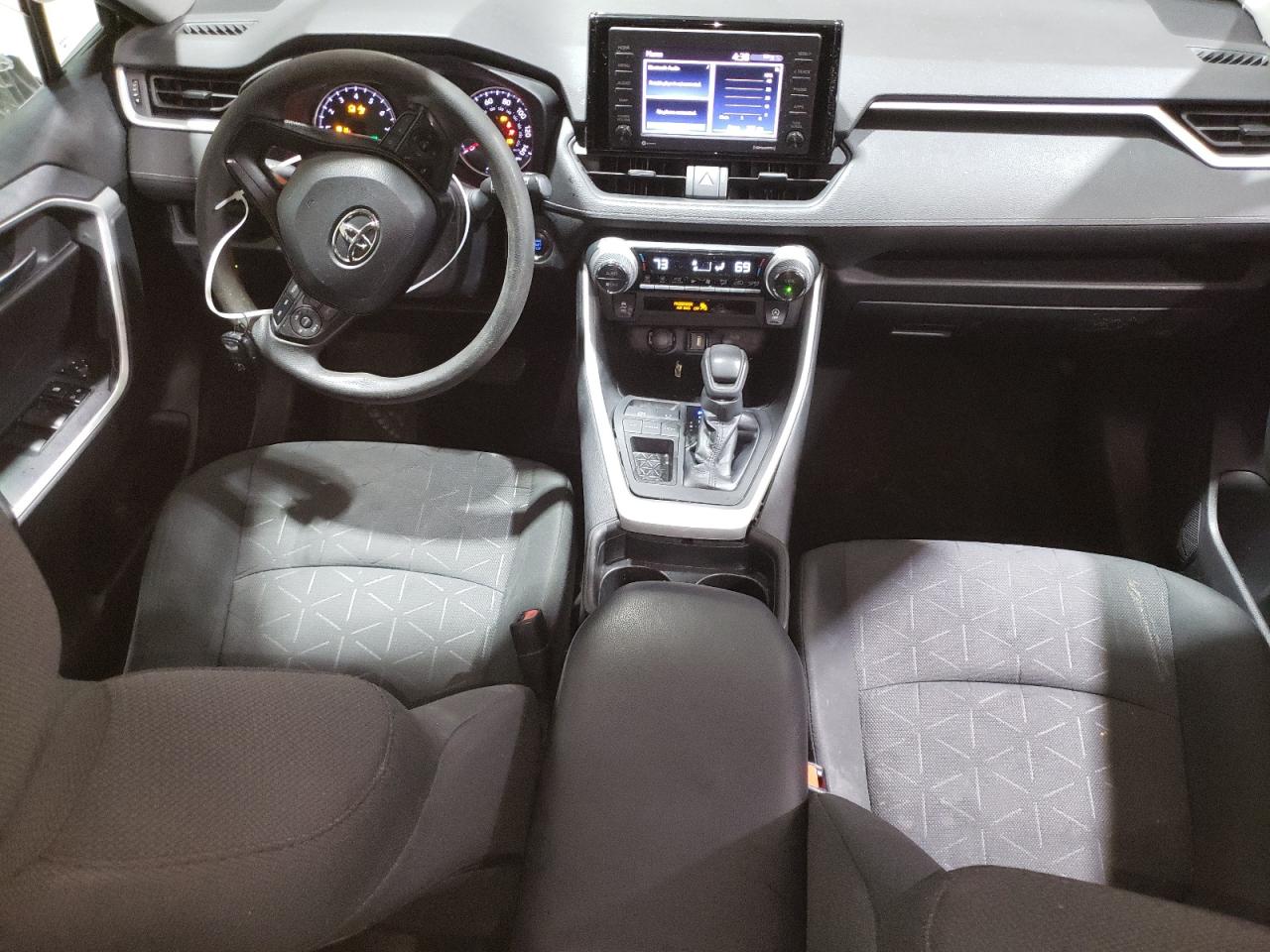 2021 Toyota RAV 4 - Image 8