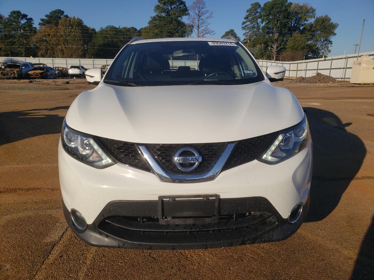 2017 Nissan Rogue - Image 5