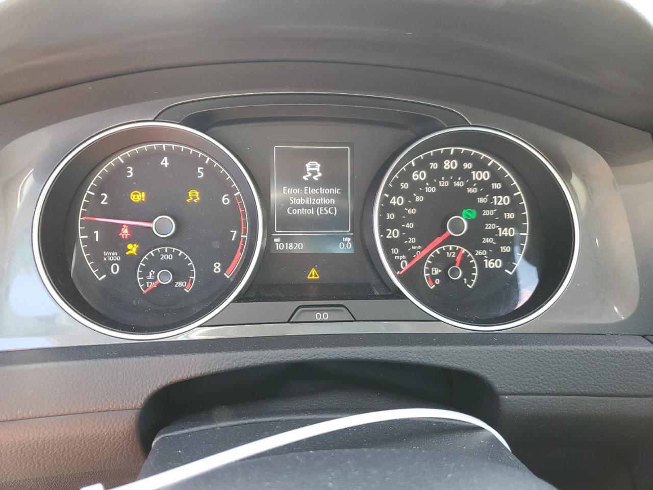 2017 Volkswagen Golf - Image 9