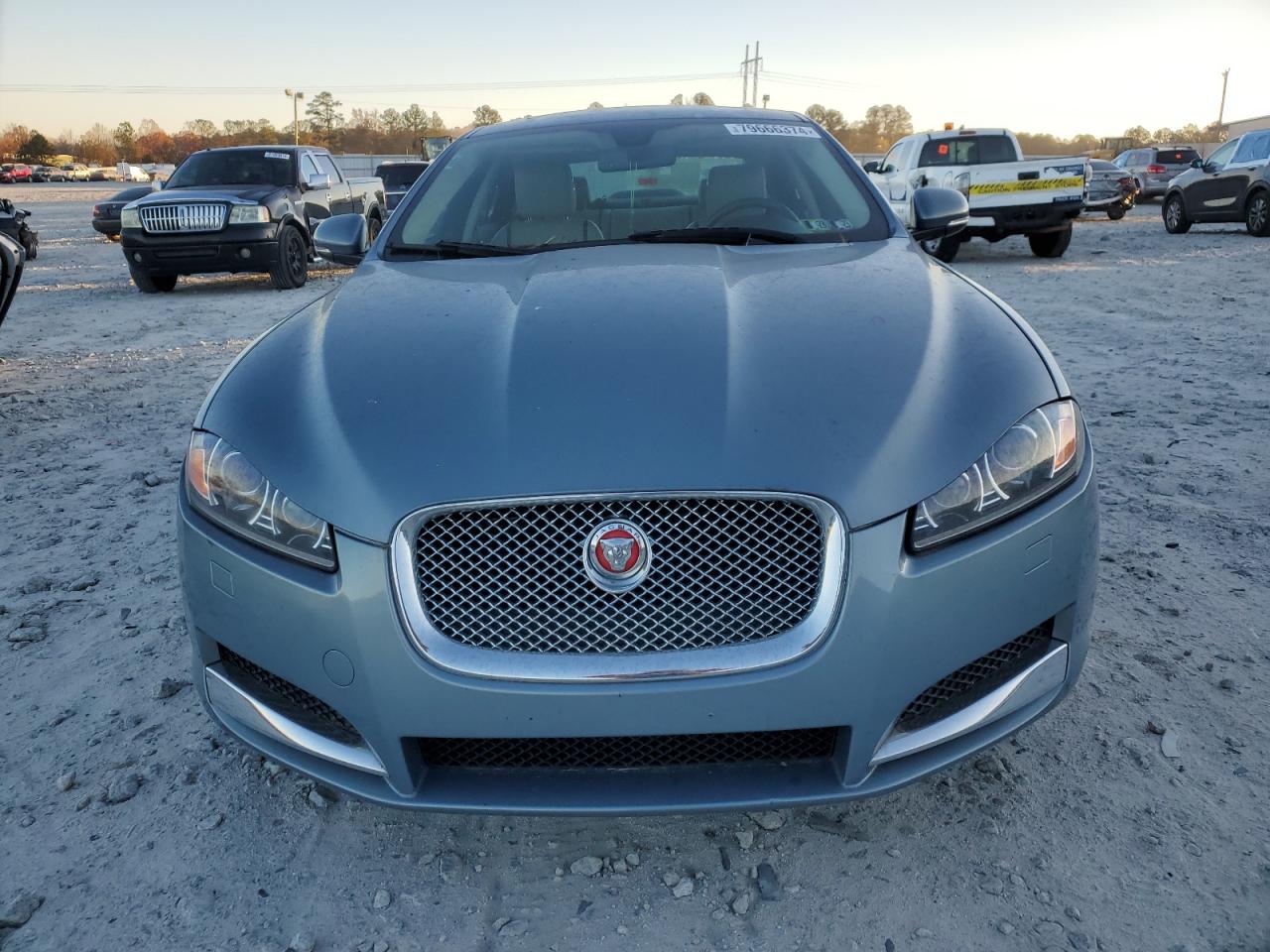 VIN SAJWJ0EF8E8U17476 2014 JAGUAR XF no.5