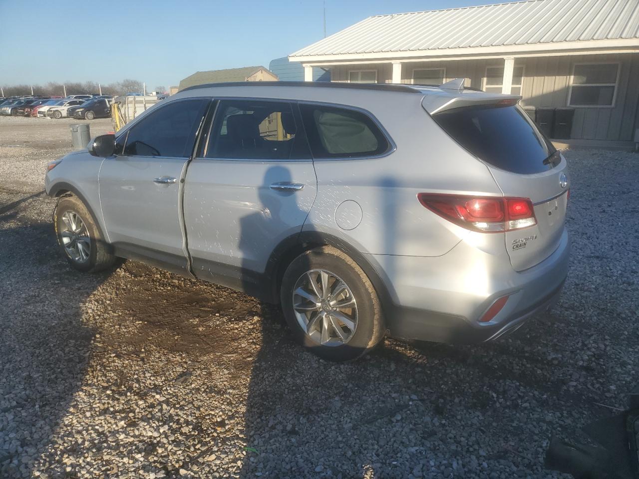 2018 Hyundai Santa Fe - Image 2