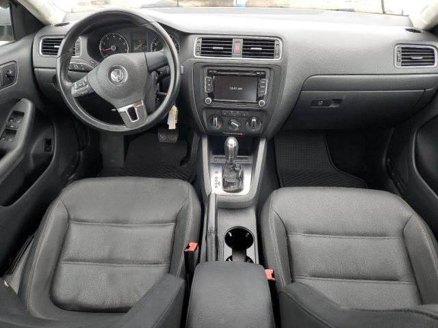 Sedans VOLKSWAGEN JETTA 2012 Silver