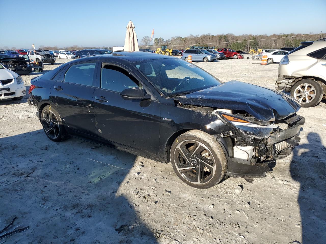 2023 Hyundai Elantra - Image 4