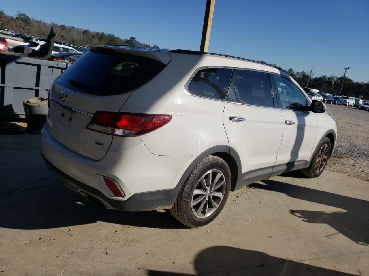 2017 Hyundai Santa Fe - Image 3