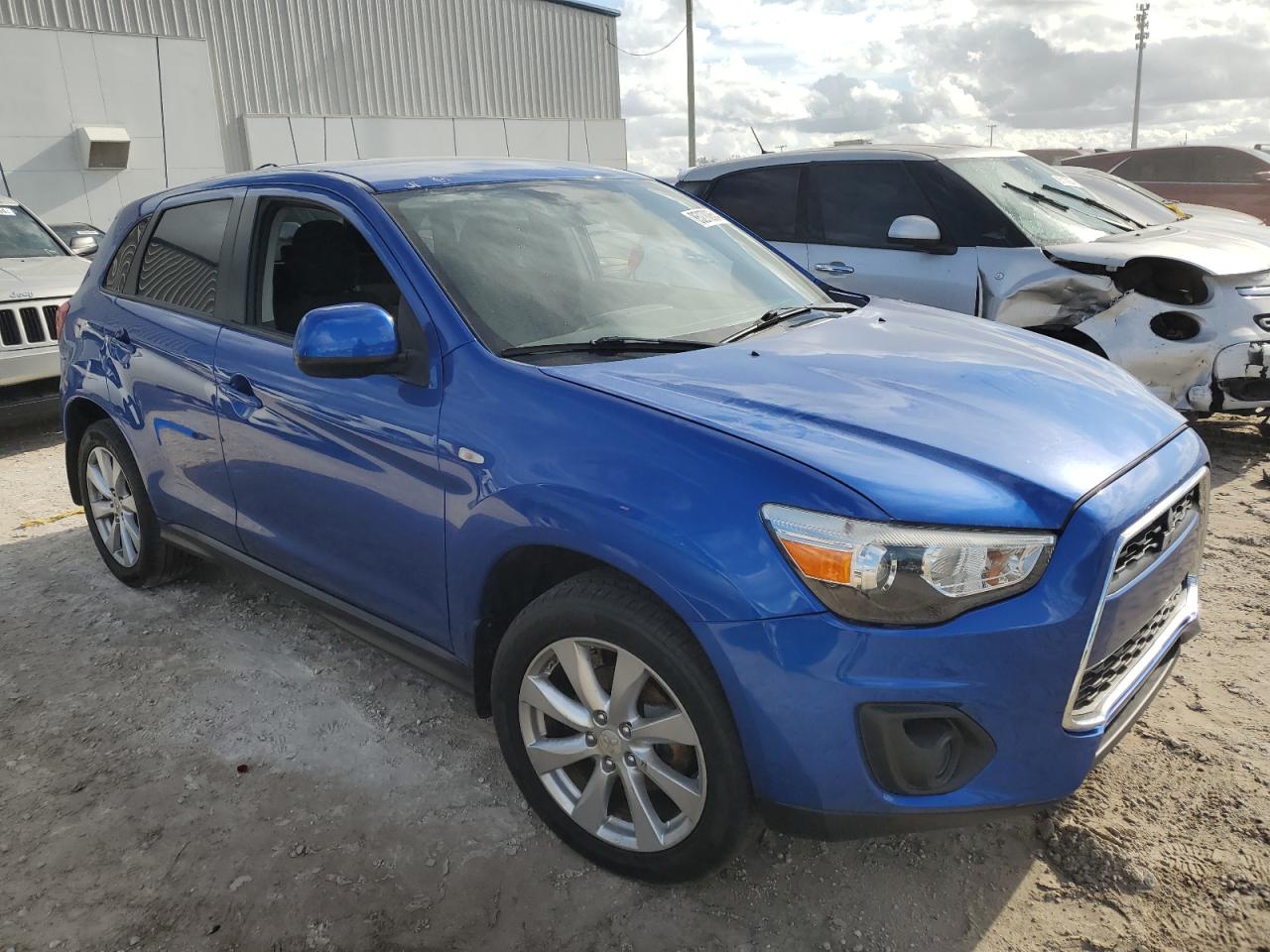 VIN 4A4AP3AU7FE017627 2015 MITSUBISHI OUTLANDER no.4