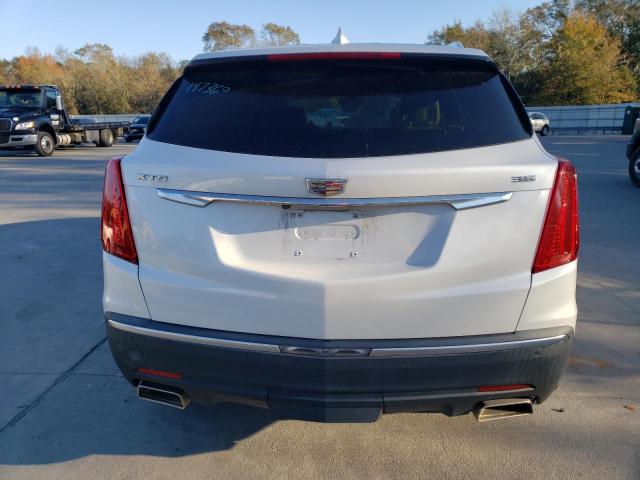  CADILLAC XT5 2017 Biały