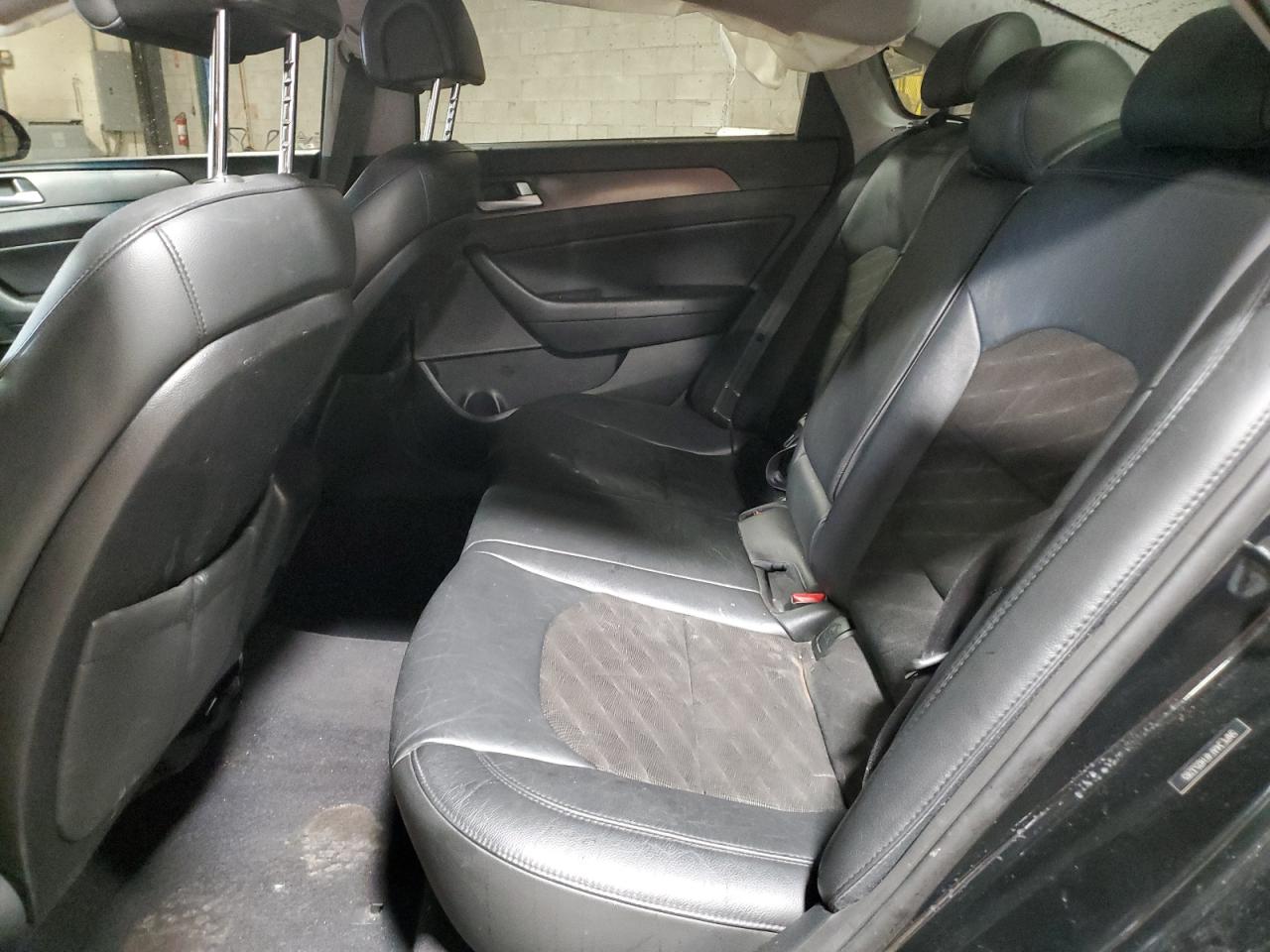 2015 Hyundai Sonata - Image 10