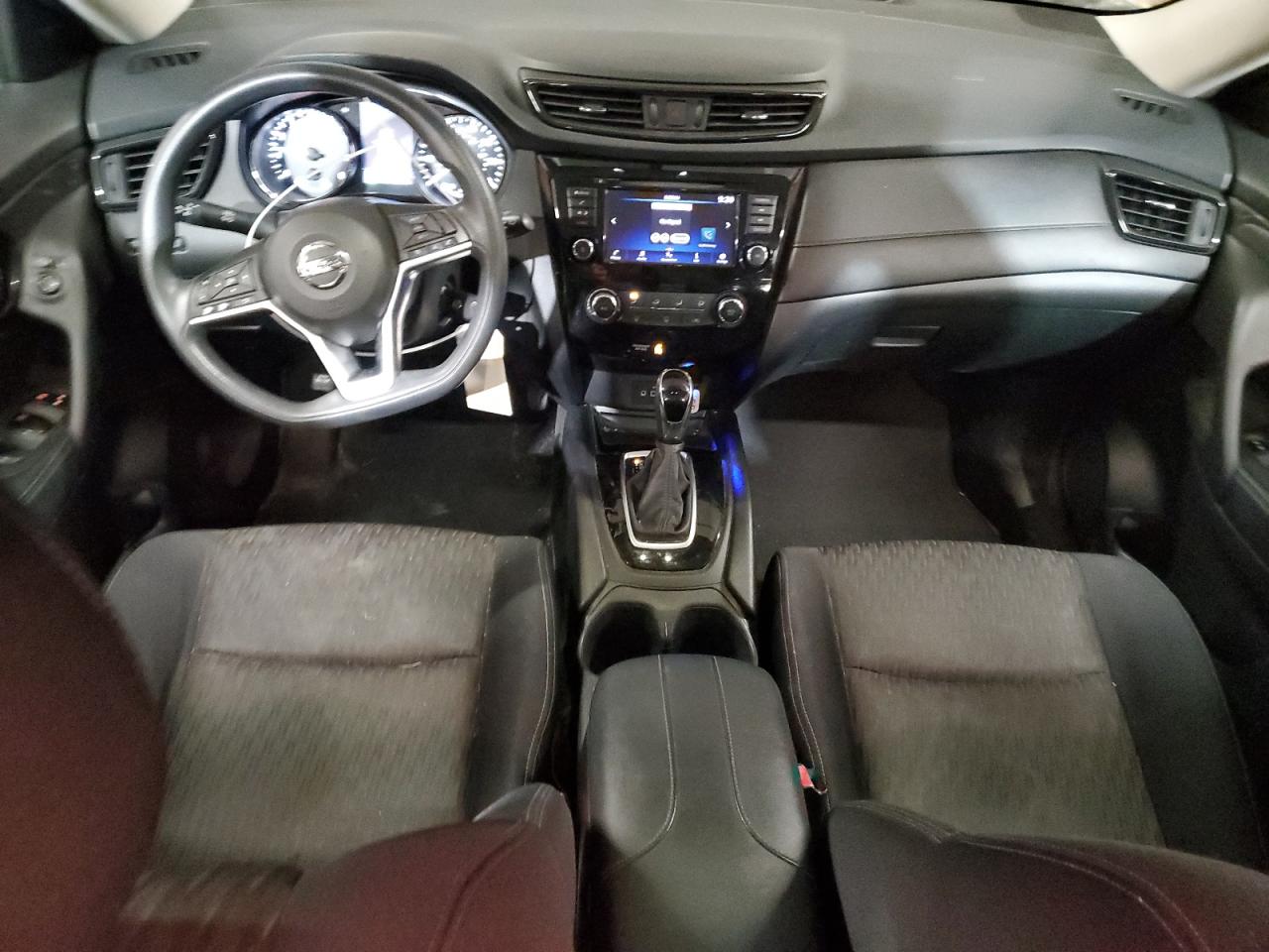2018 Nissan Rogue - Image 8
