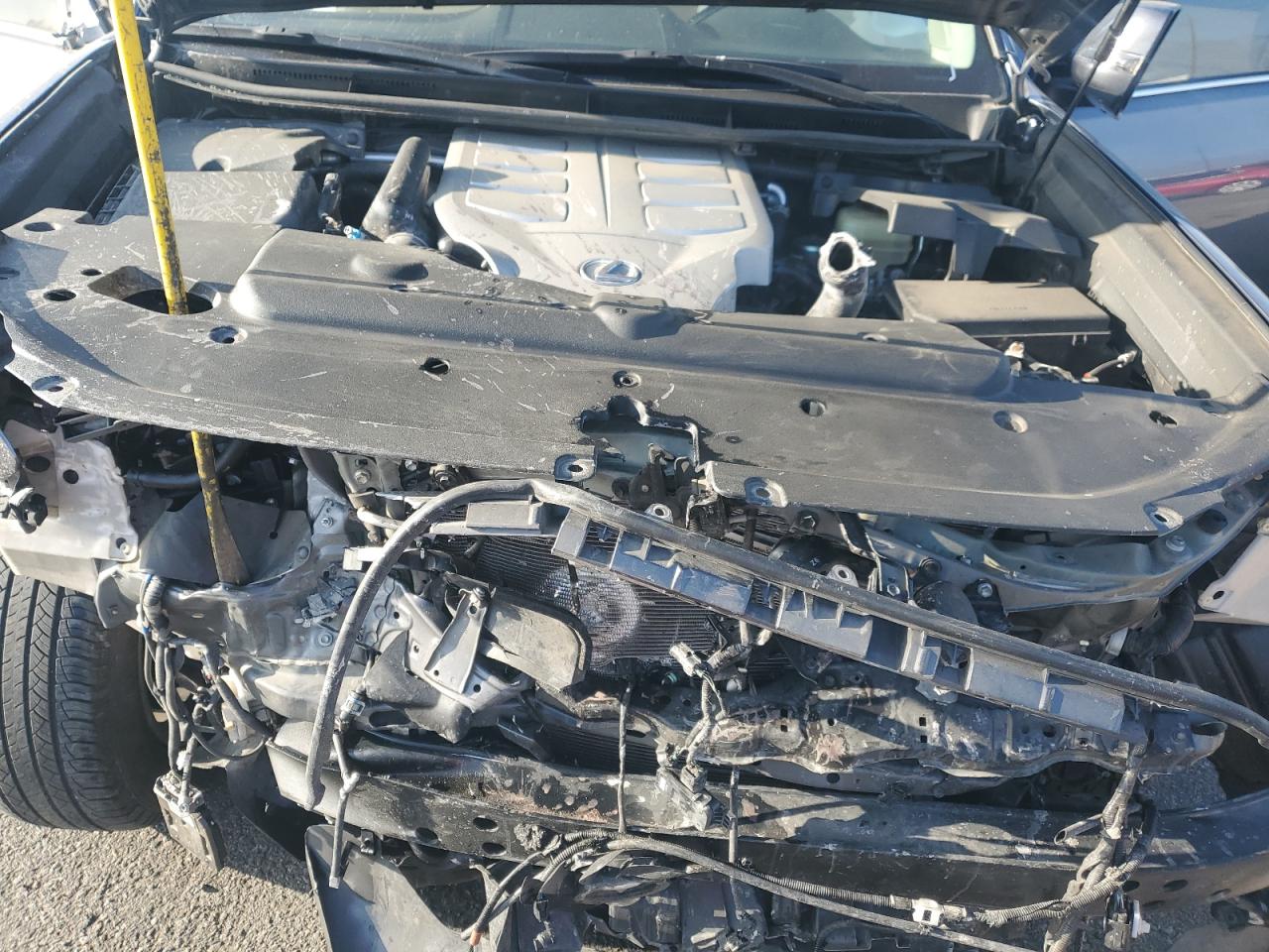 2021 Lexus GX - Image 12