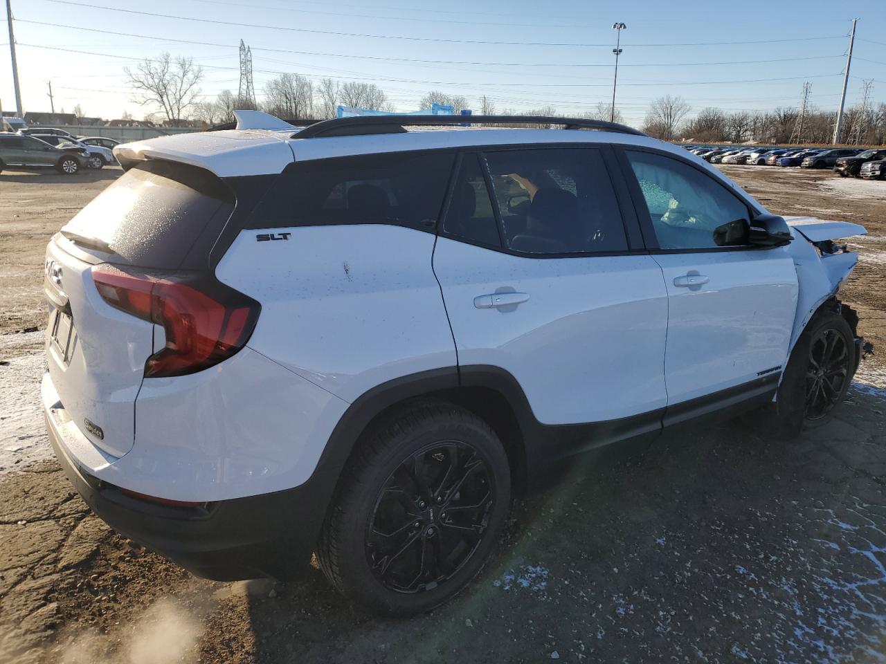 2020 GMC Terrain - Image 3