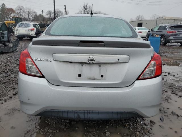  NISSAN VERSA 2019 Silver