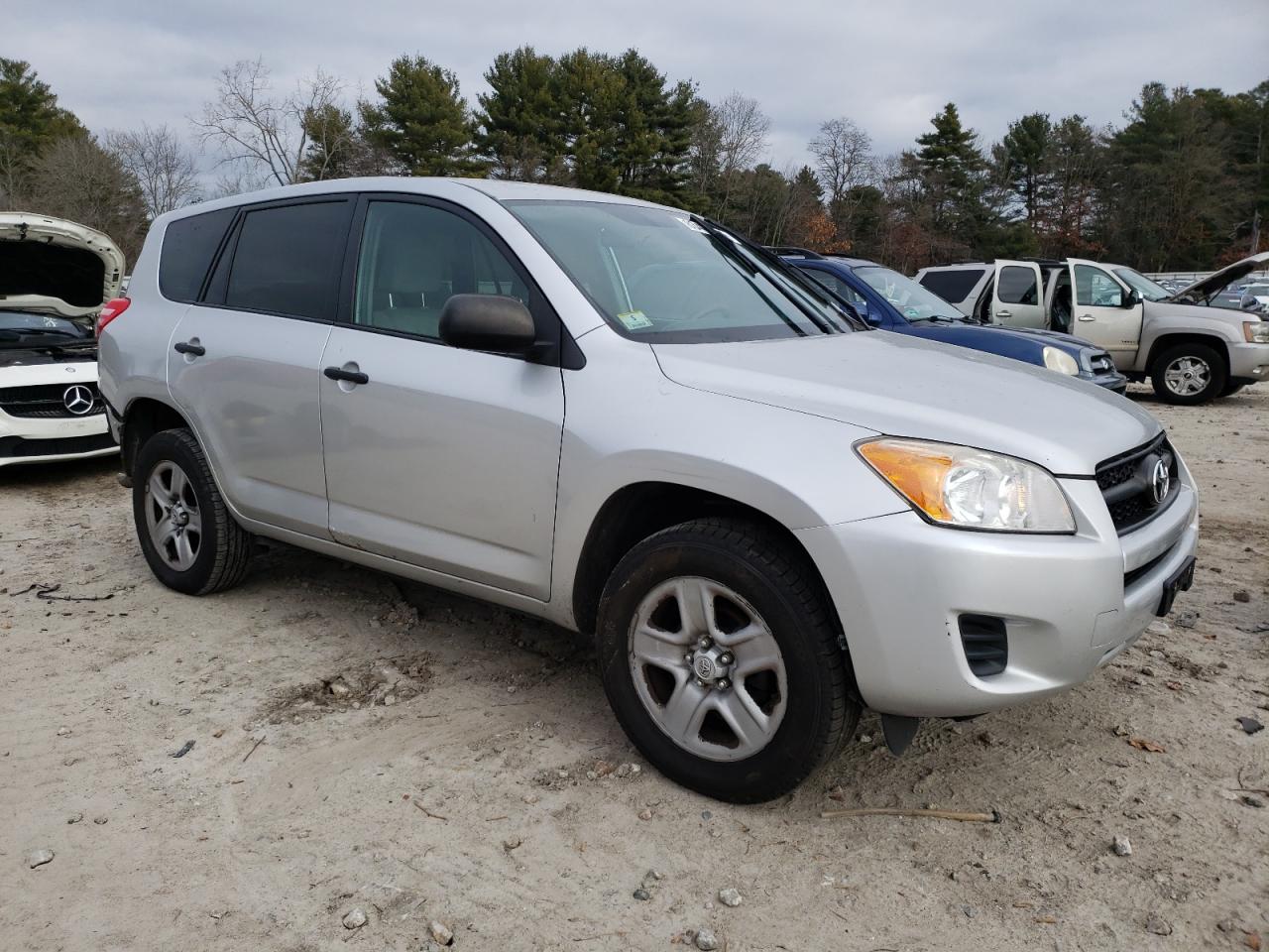 2010 Toyota RAV 4 - Image 4