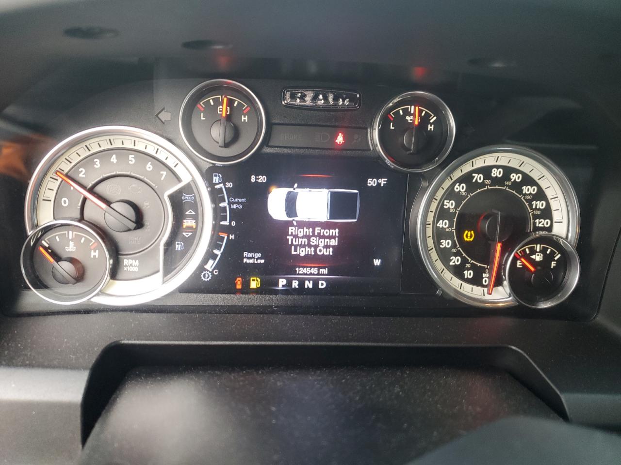 2016 RAM 1500 - Image 9