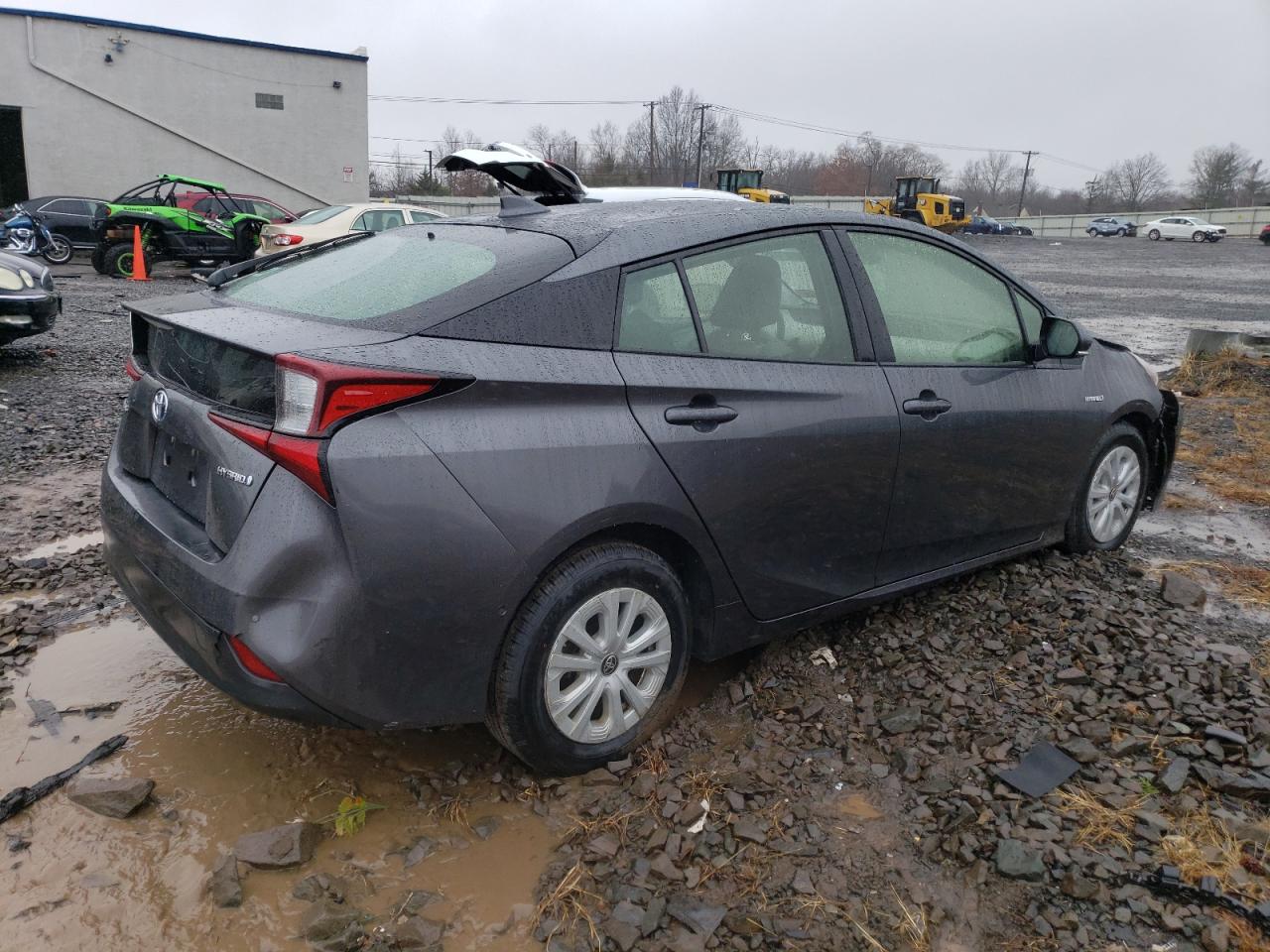 VIN JTDKARFU8K3075907 2019 TOYOTA PRIUS no.3