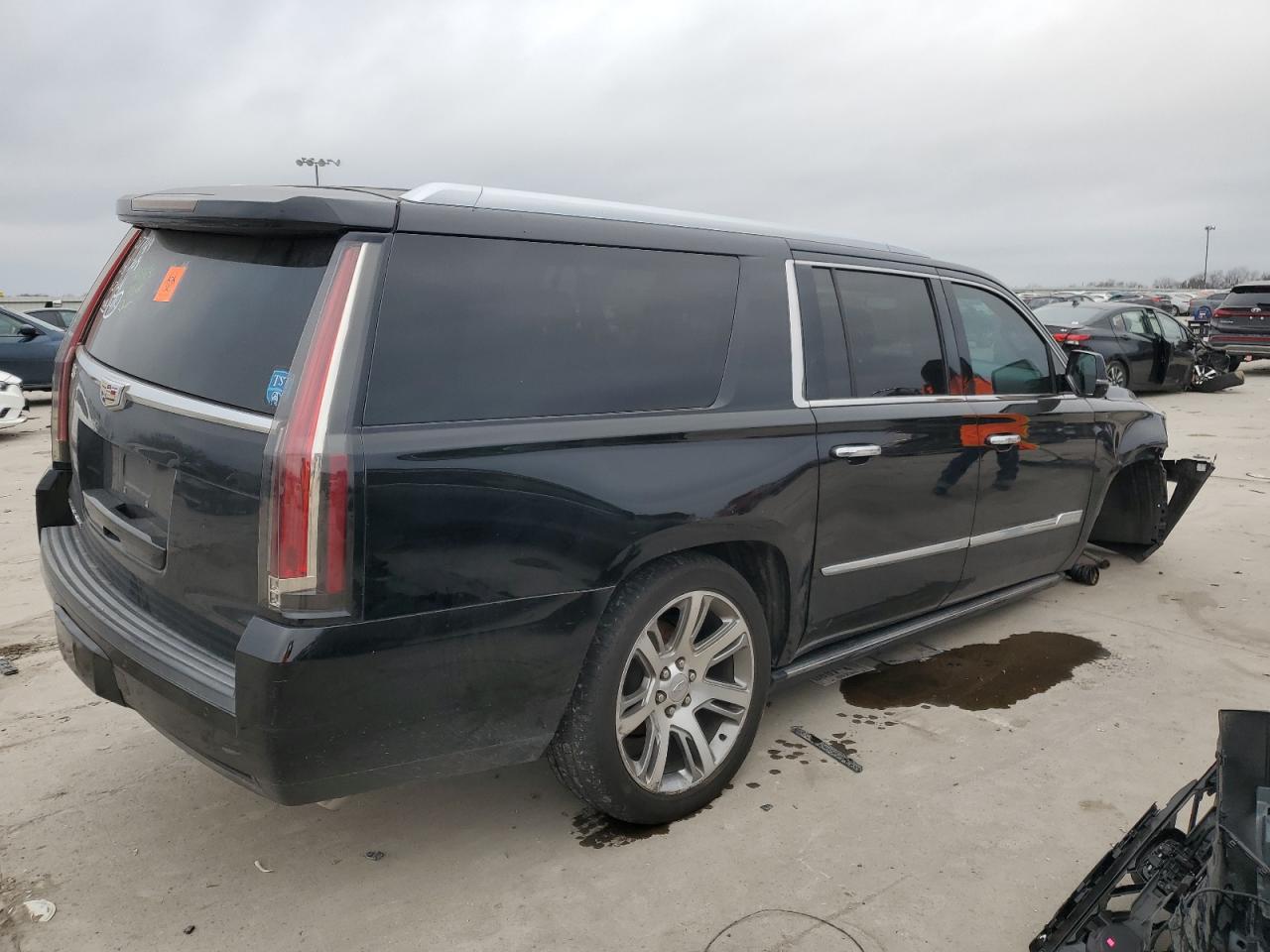 VIN 1GYS4TKJXFR688799 2015 CADILLAC ESCALADE no.3