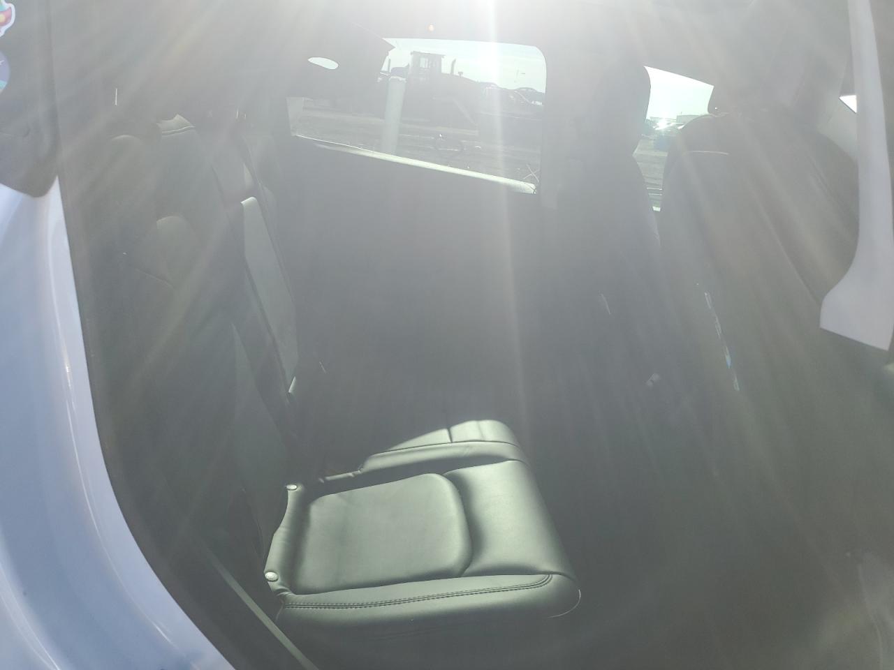 2021 Tesla Model Y VIN: 5YJYGDEE5MF204679 Lot: 82685564