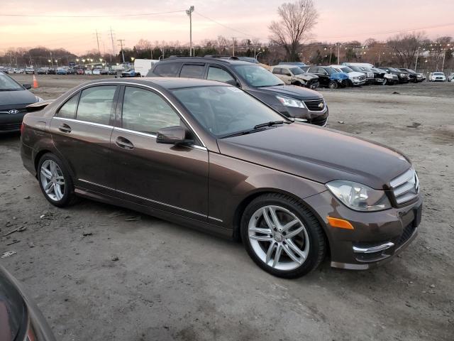  MERCEDES-BENZ C-CLASS 2013 Brown