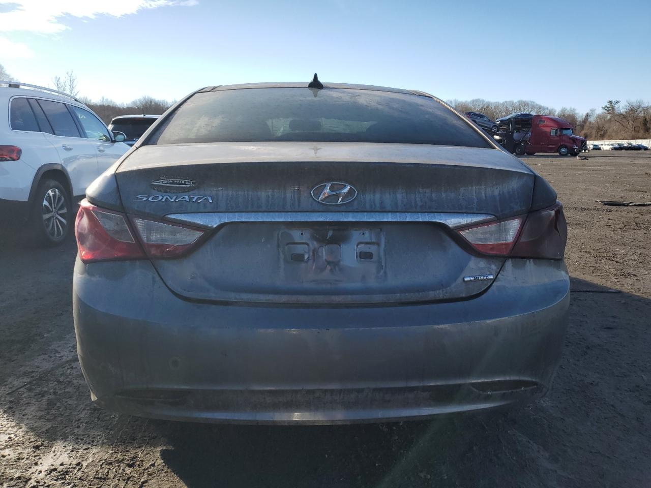 2012 Hyundai Sonata - Image 6