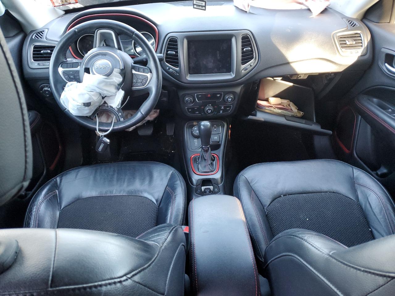 2018 Jeep Compass - Image 8