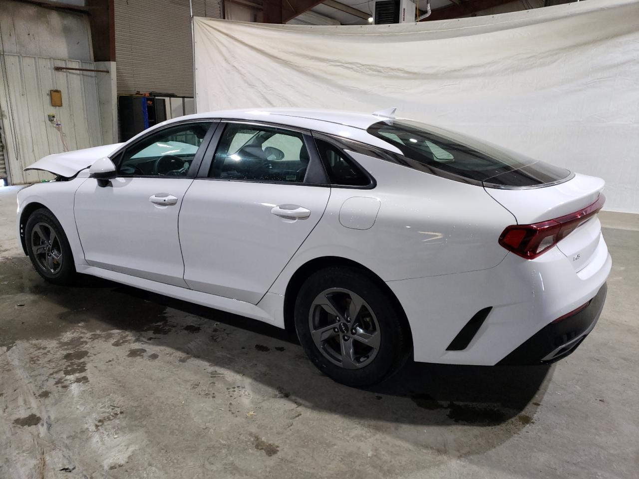 2023 Kia K5 - Image 2