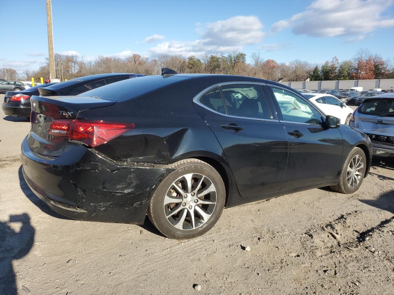 VIN 19UUB1F32FA026557 2015 ACURA TLX no.3