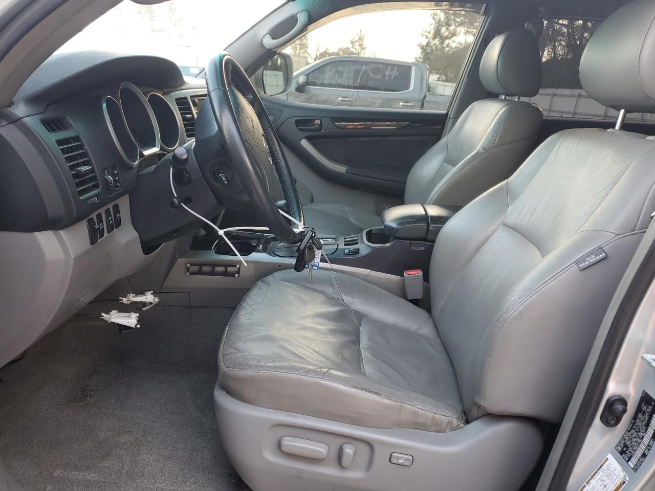 2007 Toyota 4Runner Limited VIN: JTEBU17R870117550 Lot: 84851094