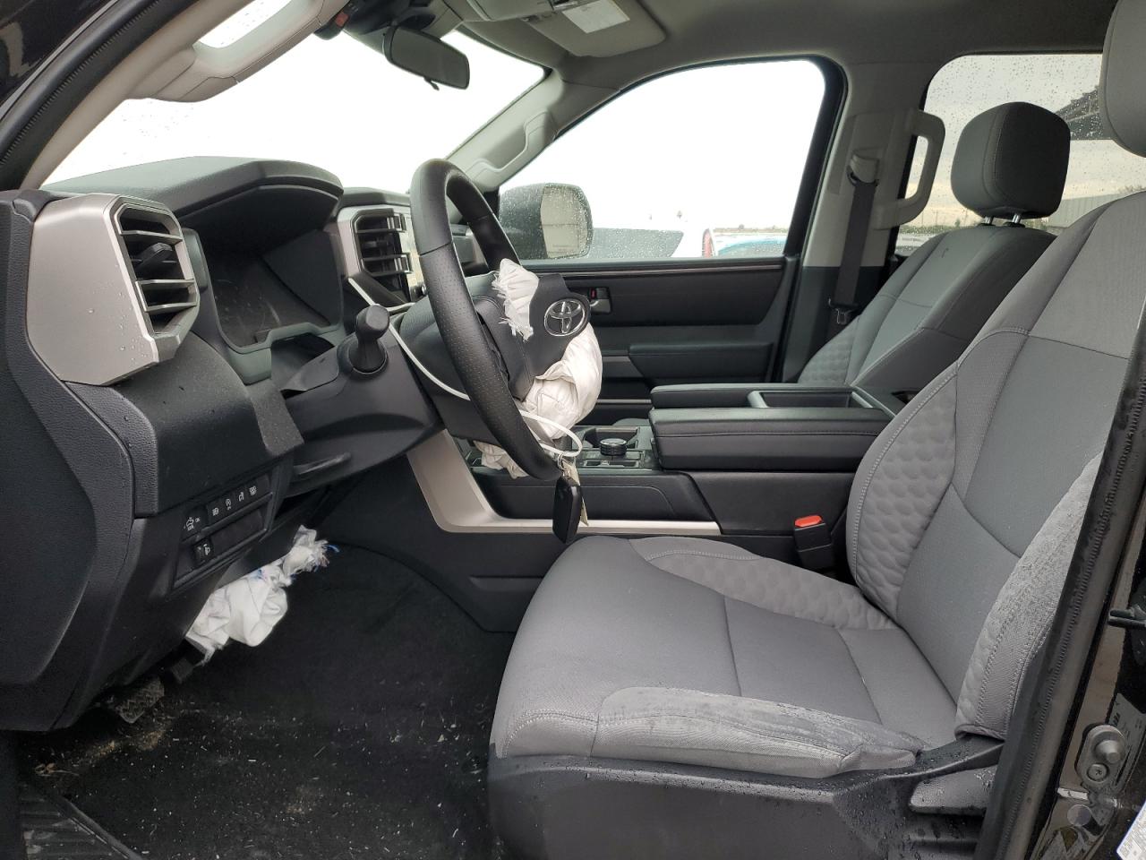 2023 Toyota Tundra - Image 7