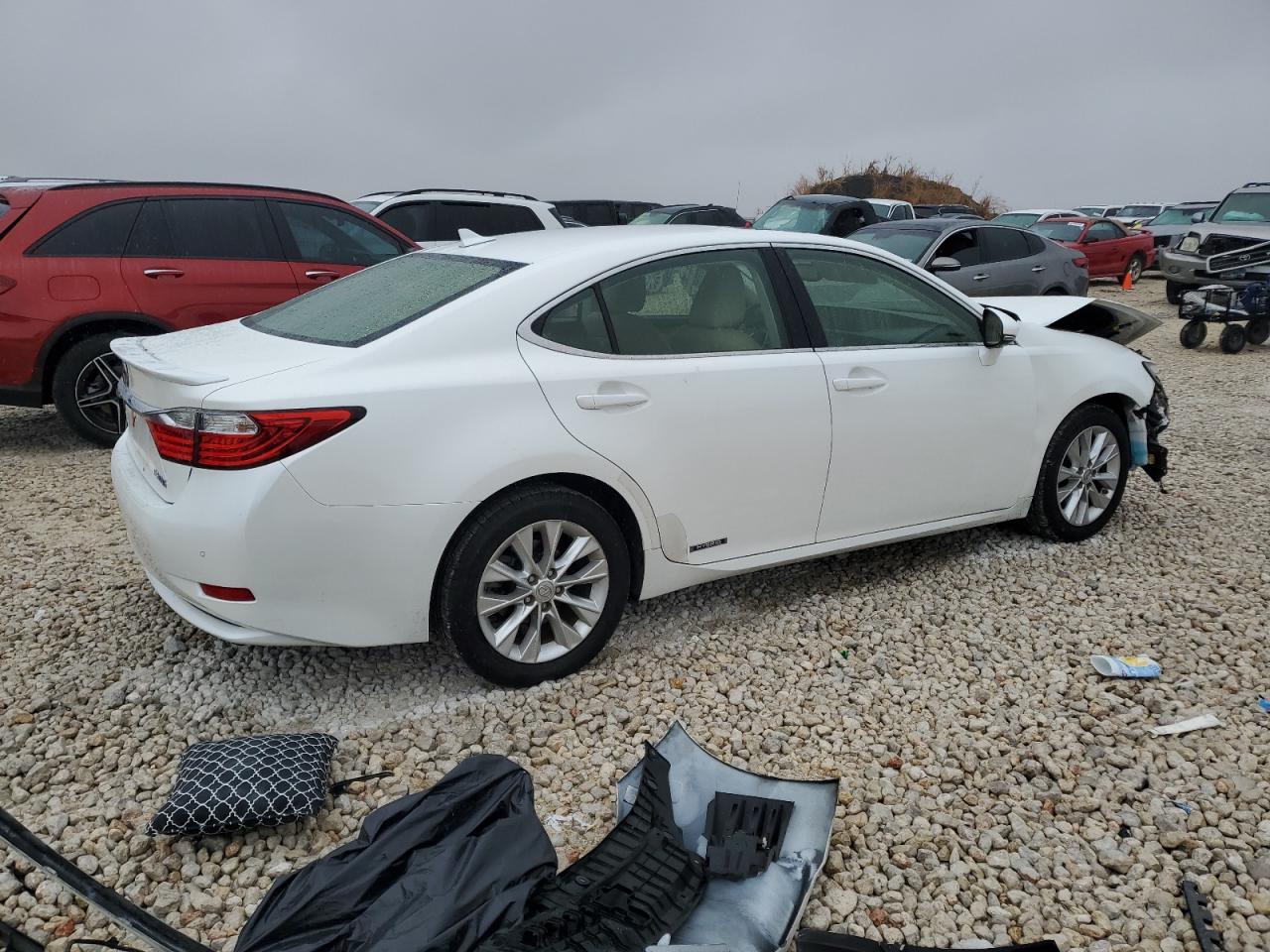 VIN JTHBW1GG1D2032206 2013 LEXUS ES300 no.3