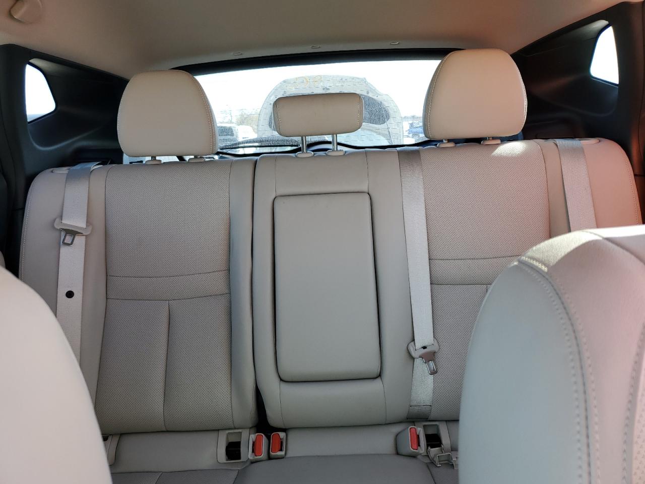 2018 Nissan Rogue - Image 10
