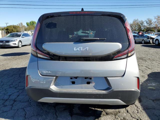  KIA SOUL 2023 Srebrny