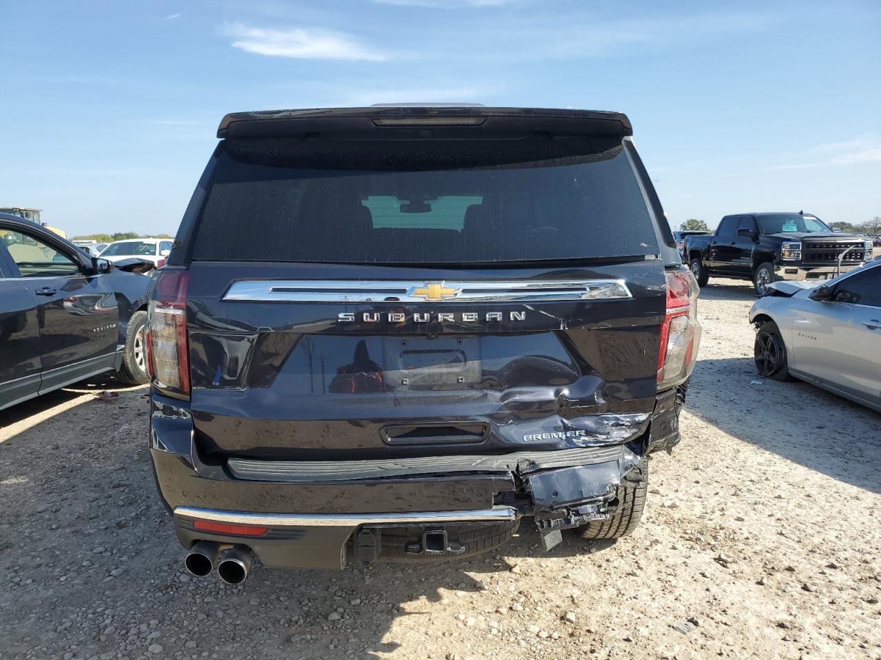2022 Chevrolet Suburban C1500 Premier VIN: 1GNSCFKD5NR276803 Lot: 83861124