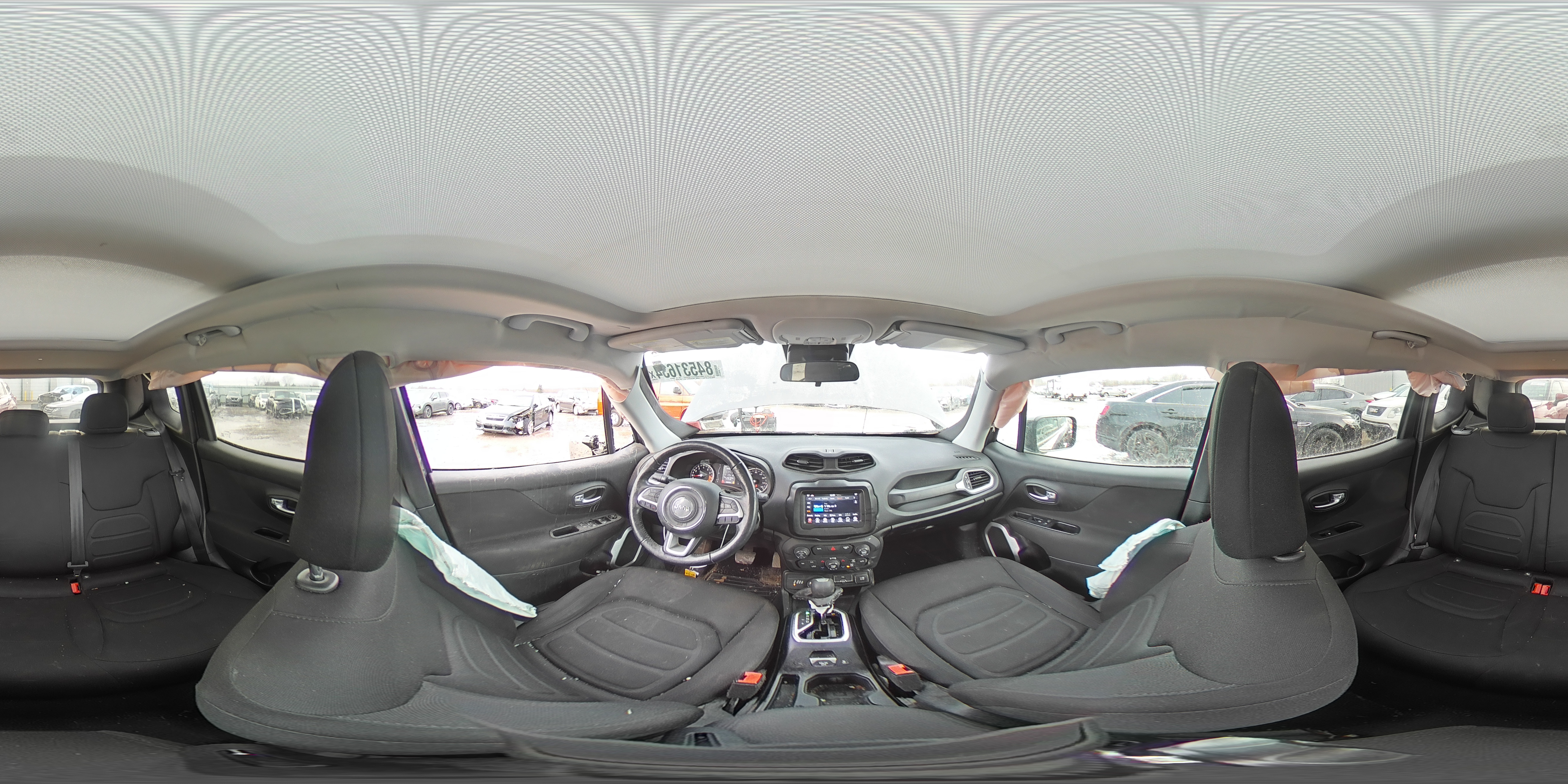 2018 Jeep Renegade - Image 14