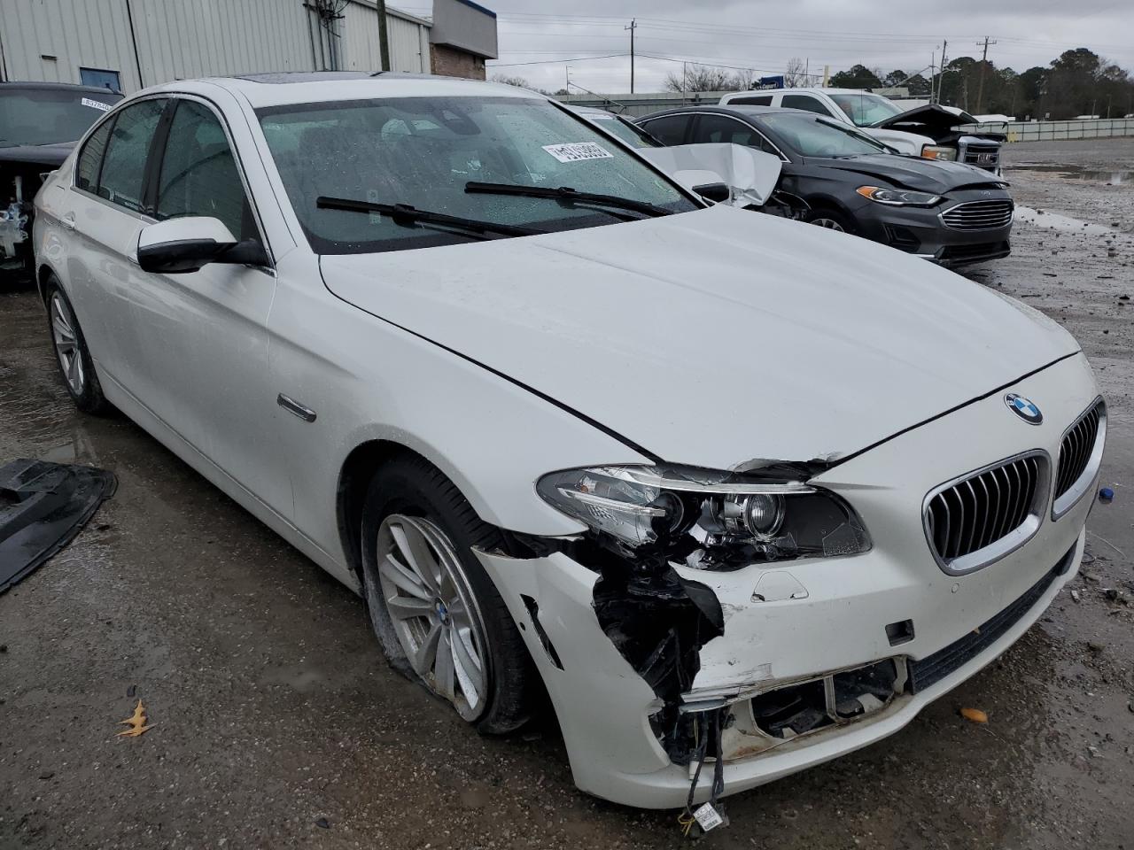 VIN WBA5A5C52GD526895 2016 BMW 5 SERIES no.4