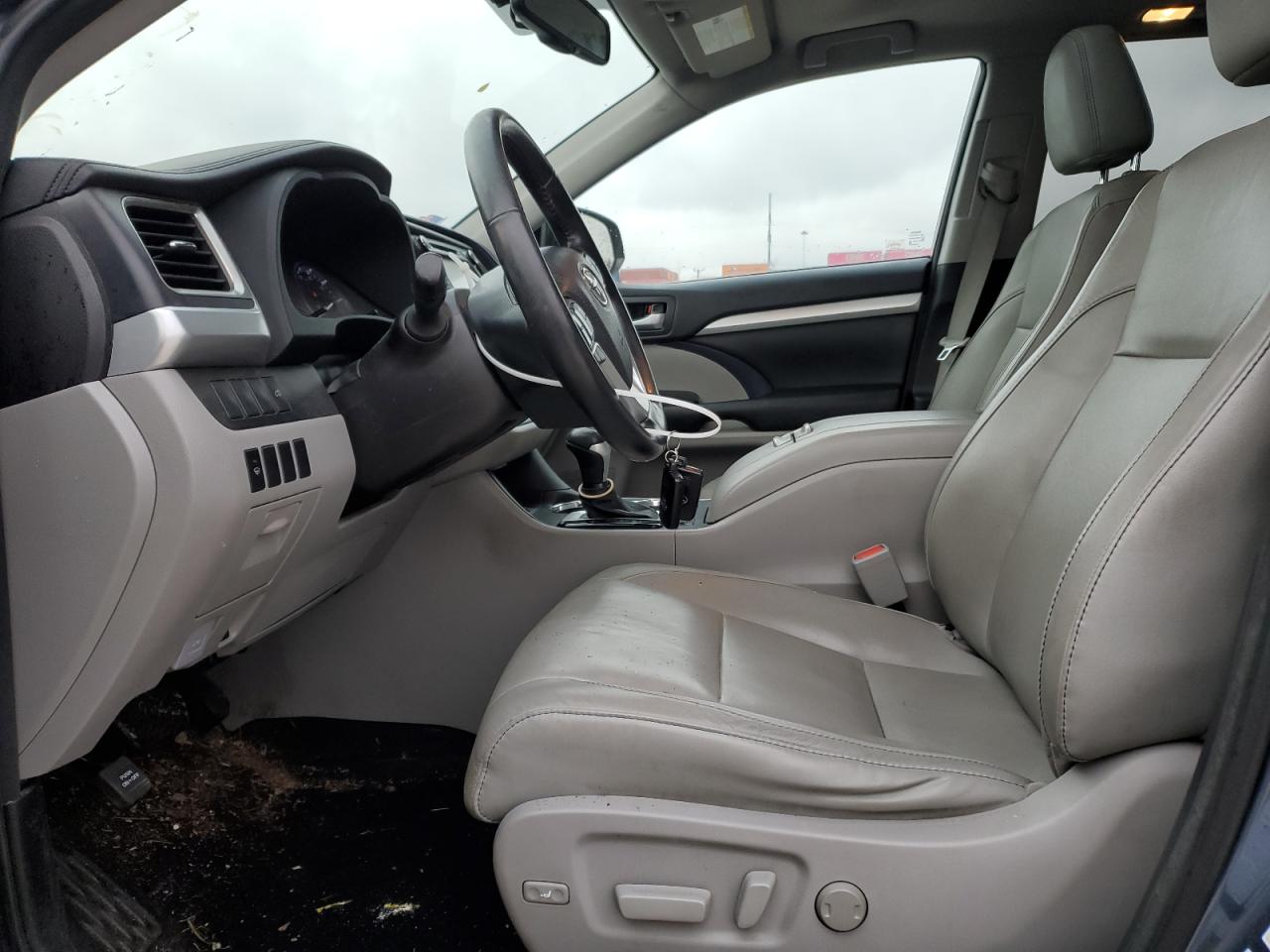 2016 Toyota Highlander Xle VIN: 5TDJKRFH6GS353382 Lot: 85076054