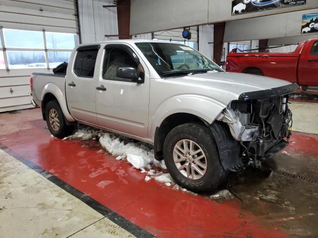  NISSAN FRONTIER 2015 Серебристый