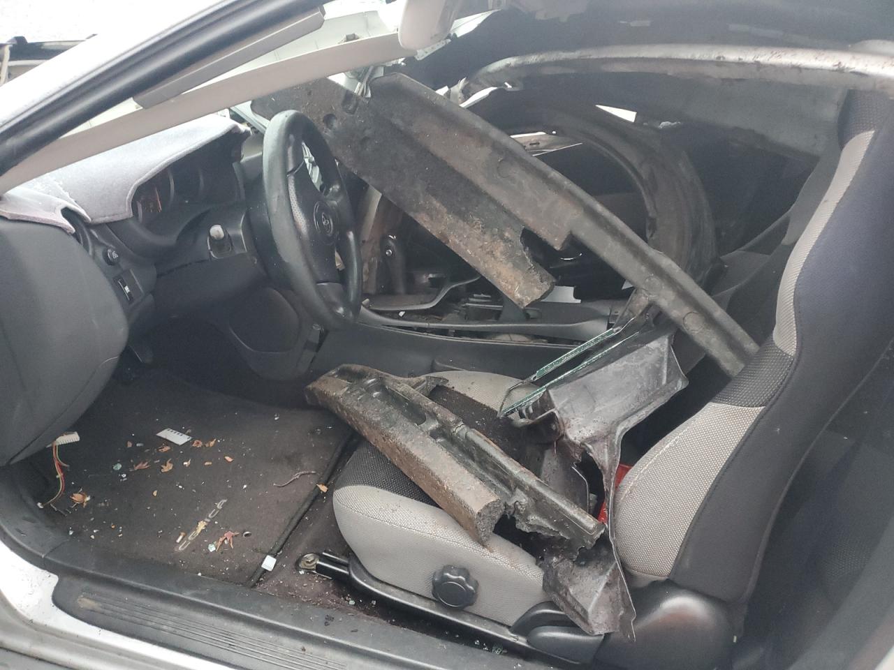 2003 Toyota Celica - Image 7
