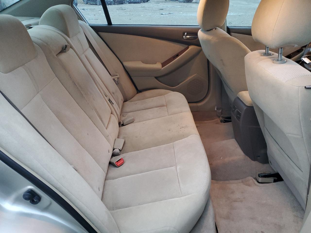 2009 Nissan Altima - Image 10