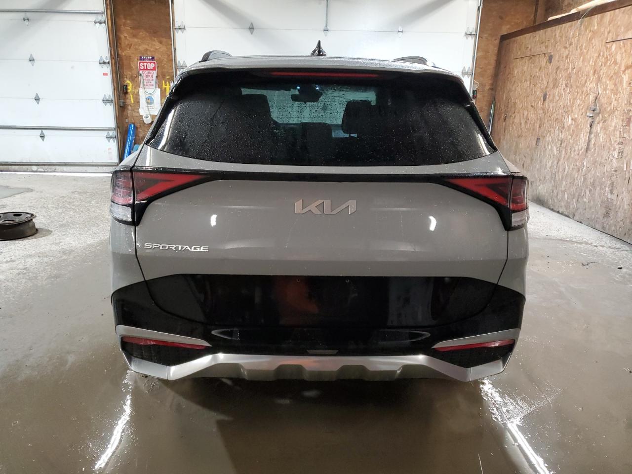 2023 Kia Sportage - Image 6