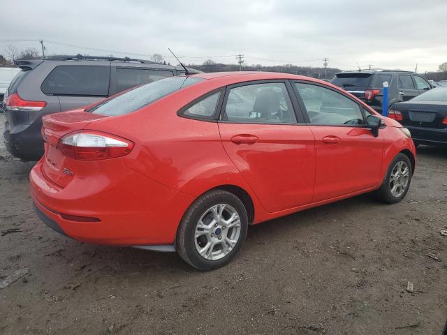 Sedans FORD FIESTA 2015 Red