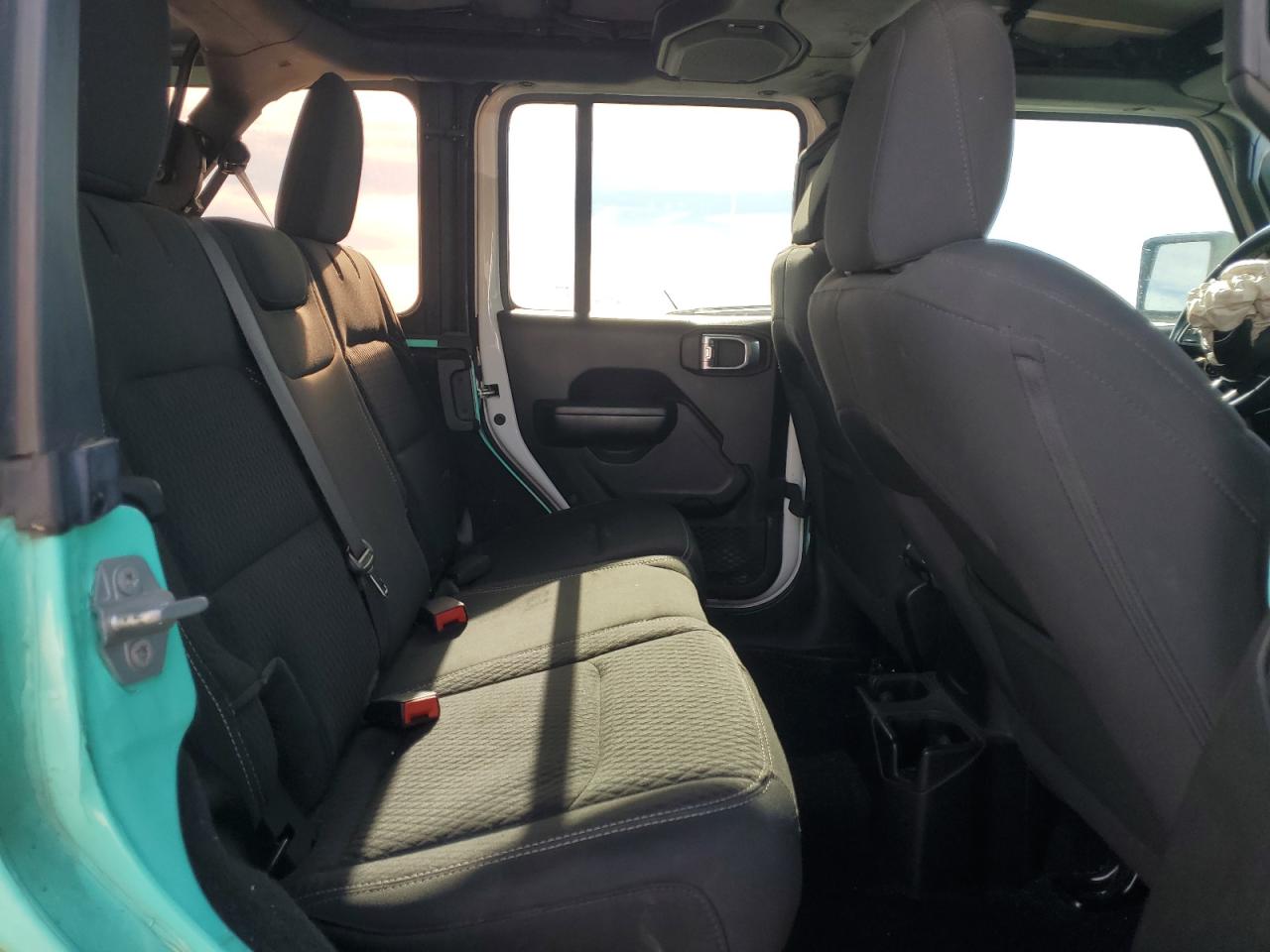 2021 Jeep Wrangler - Image 12