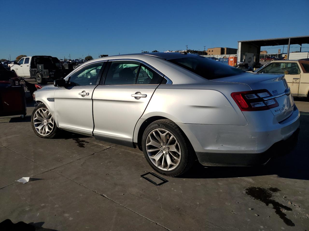 2019 Ford Taurus - Image 2