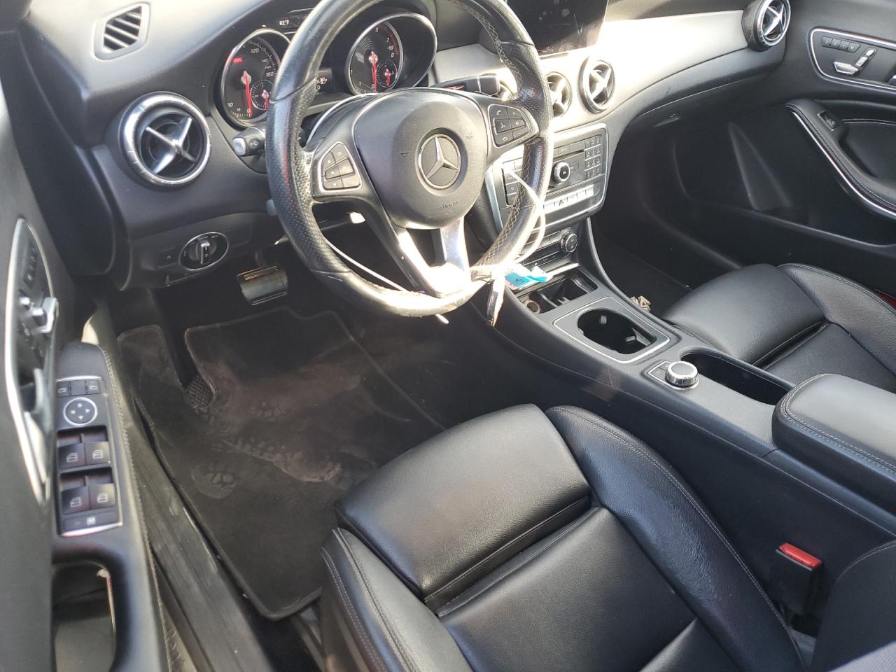 VIN WDDSJ4EB2JN572804 2018 MERCEDES-BENZ CLA-CLASS no.8