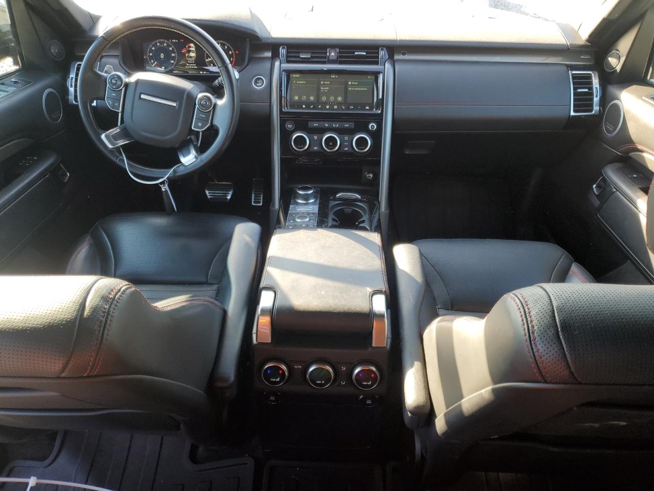 2018 Land Rover Discovery - Image 8