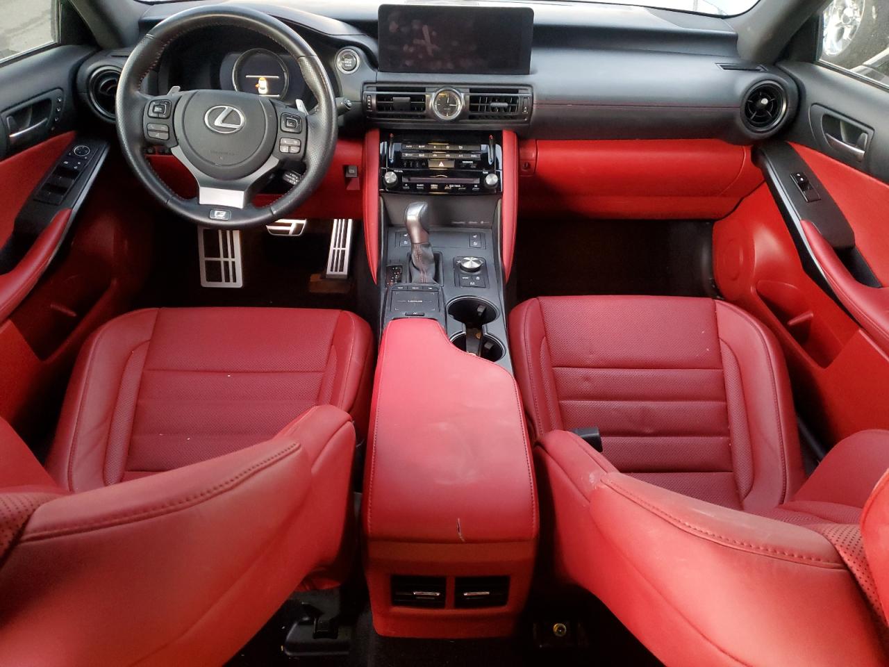 2023 Lexus IS - Image 8