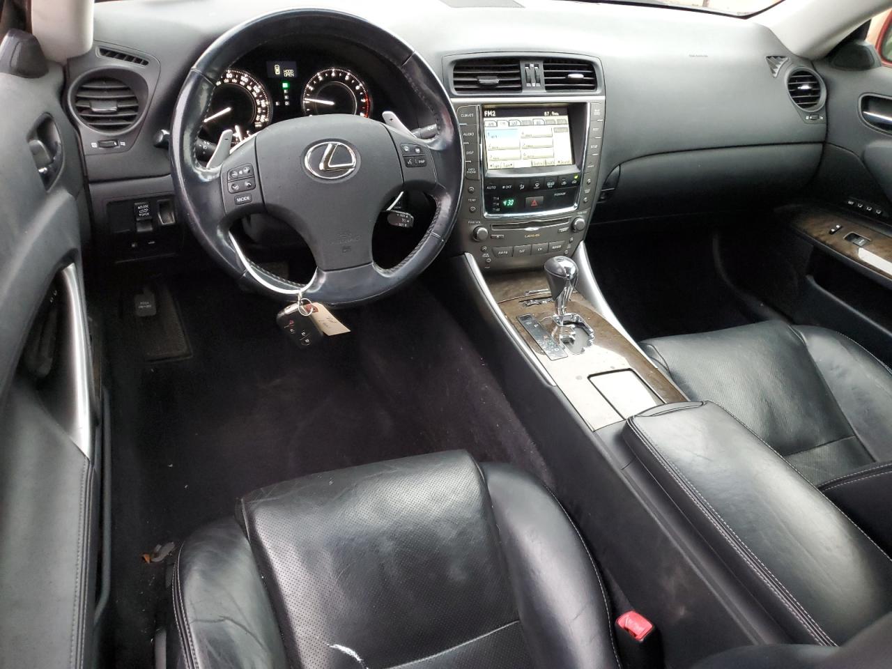 2010 Lexus IS - Image 8