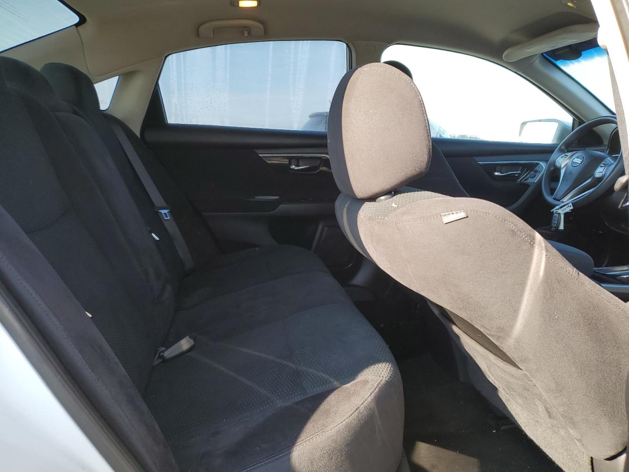 2014 Nissan Altima - Image 10
