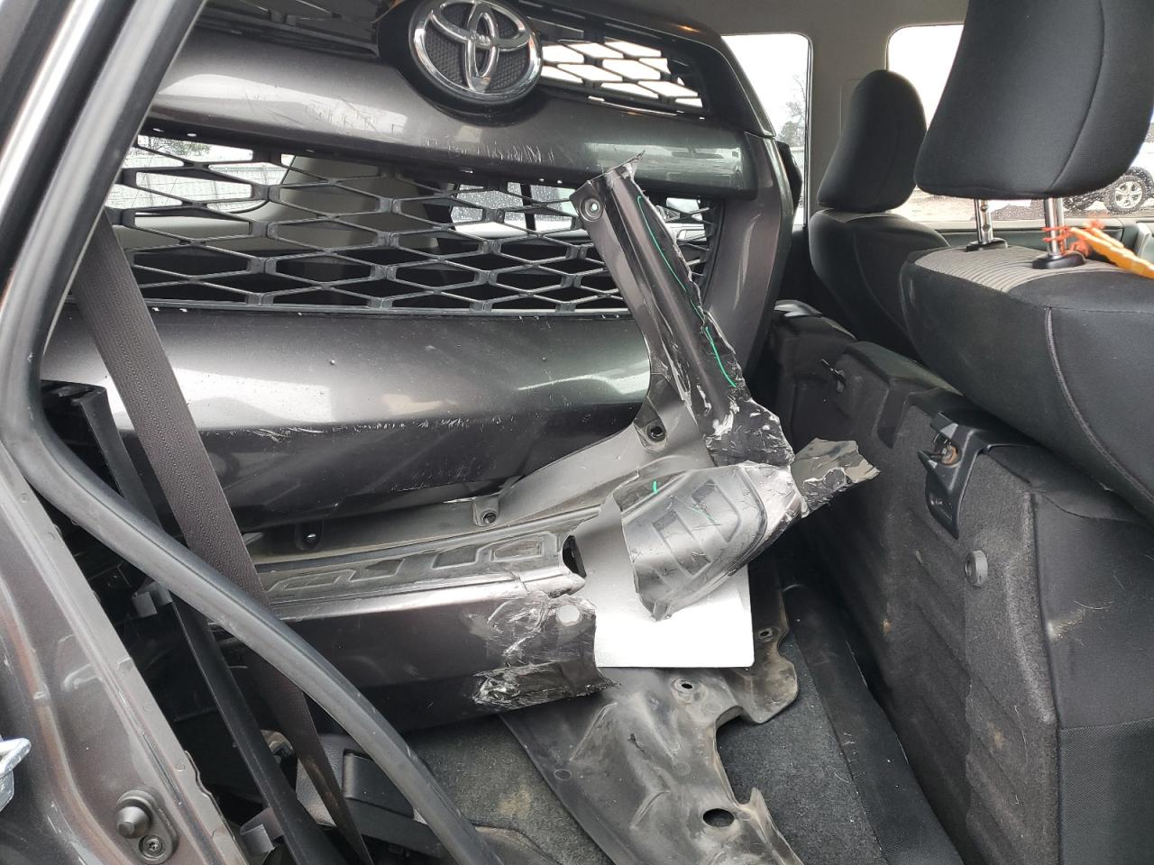 2015 Toyota 4Runner - Image 10