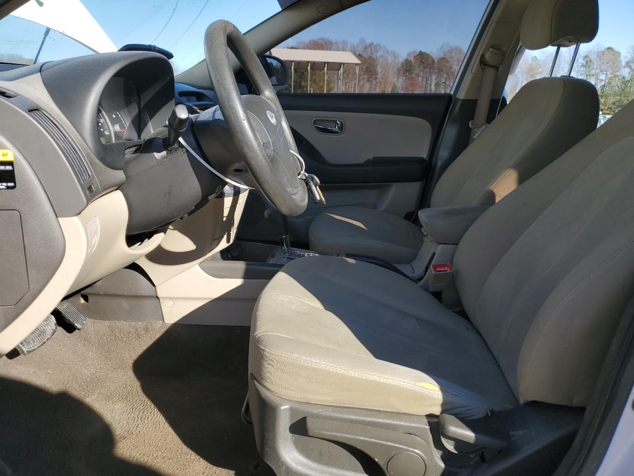 2010 Hyundai Elantra - Image 7