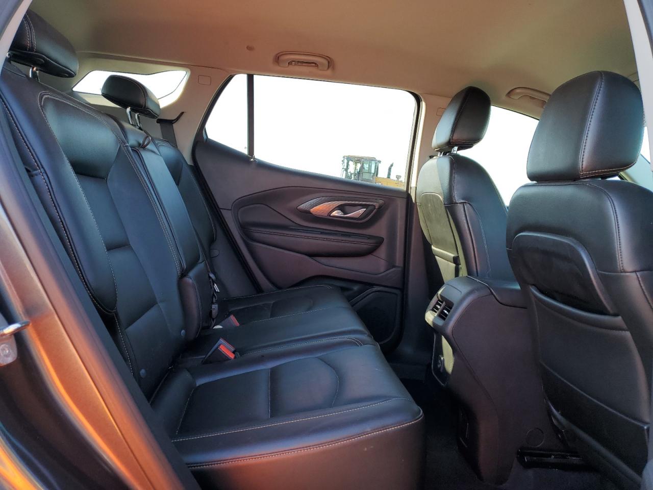 2020 GMC Terrain - Image 11