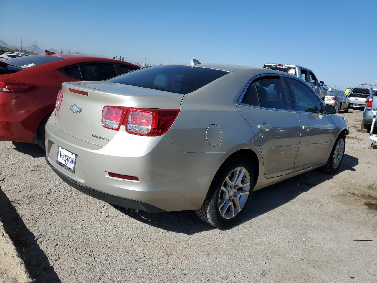 VIN 1G11C5SL0EF110270 2014 CHEVROLET MALIBU no.3